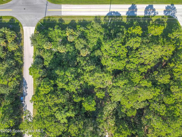 499 Fairbanks Street, Palm Bay, FL 32908