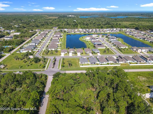 499 Fairbanks Street, Palm Bay, FL 32908