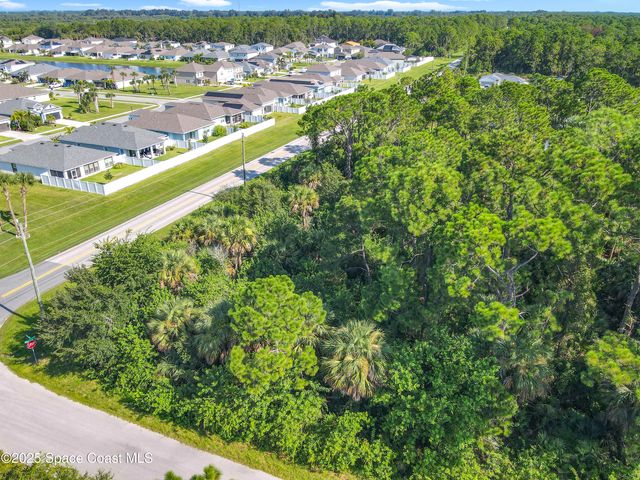 499 Fairbanks Street, Palm Bay, FL 32908