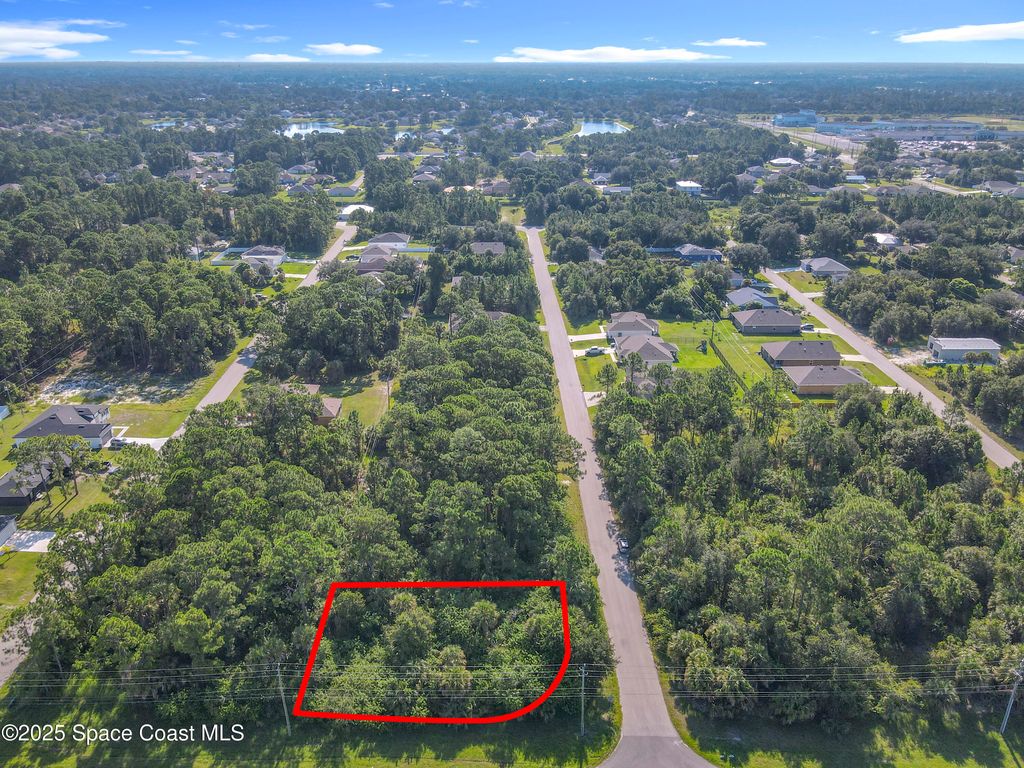 499 Fairbanks Street, Palm Bay, FL 32908