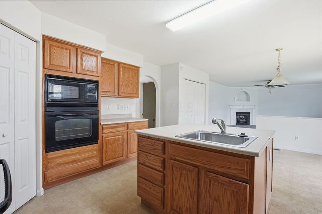 5611 Shellbark Street, Groveport, OH 43125