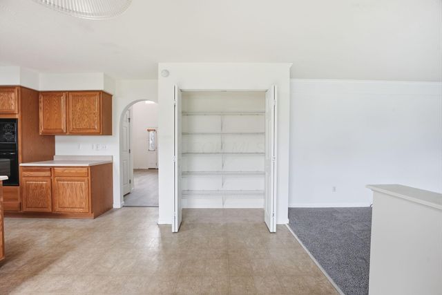 5611 Shellbark Street, Groveport, OH 43125