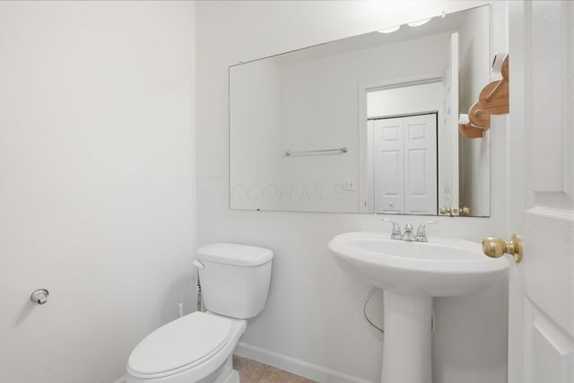 5611 Shellbark Street, Groveport, OH 43125