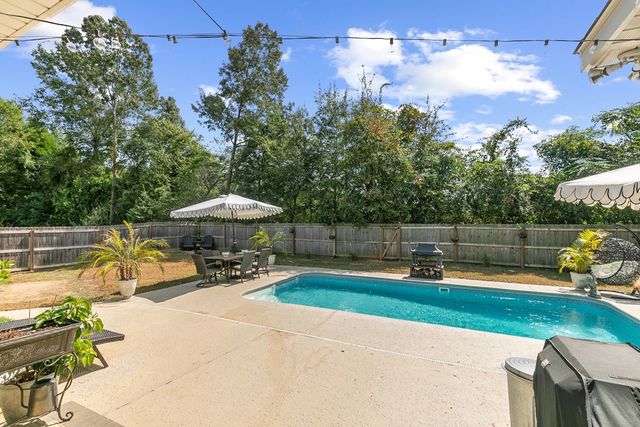 93 Memory Lane, Eufaula, AL 36027