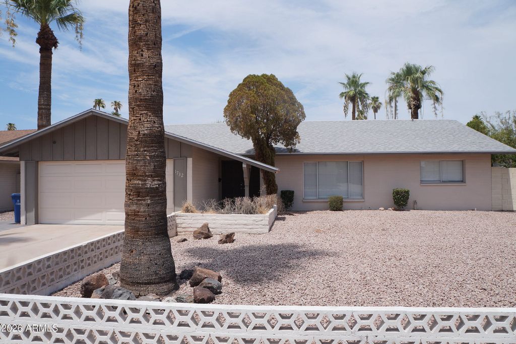 1732 E HERMOSA Drive, Tempe, AZ 85282