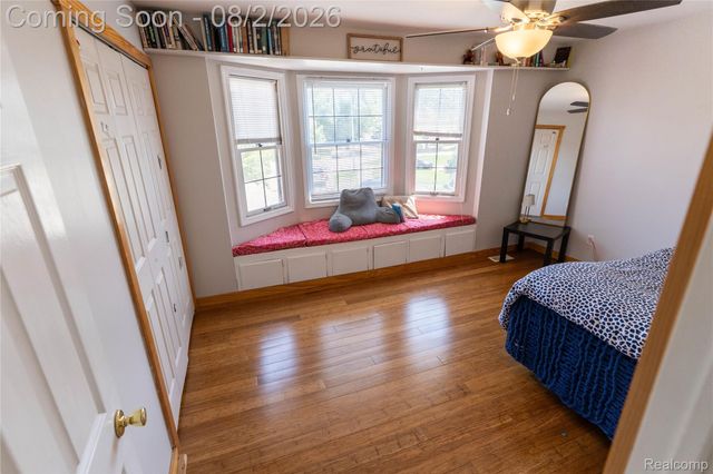 649 Bedford Drive, Westland, MI 48185