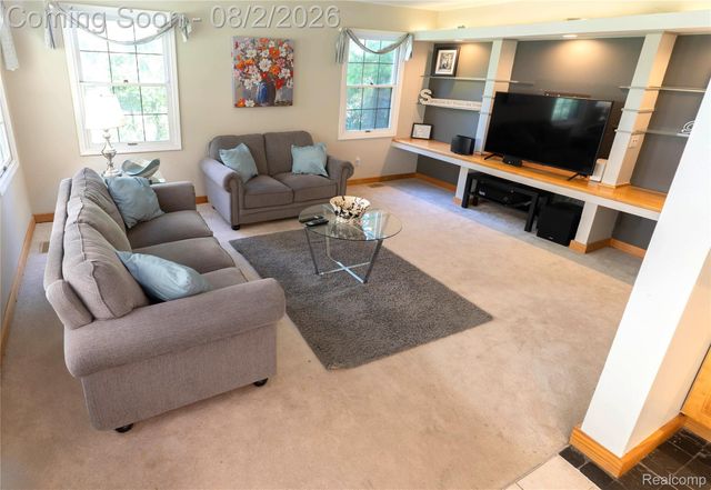 649 Bedford Drive, Westland, MI 48185