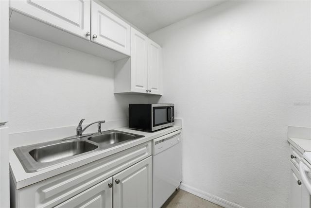 13832 ORANGE SUNSET DRIVE 201, Tampa, FL 33618