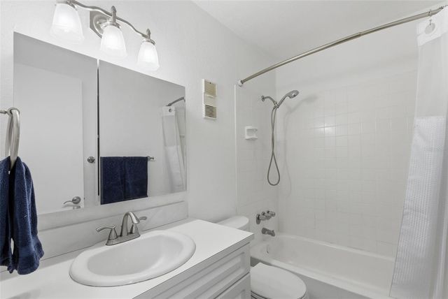 13832 ORANGE SUNSET DRIVE 201, Tampa, FL 33618