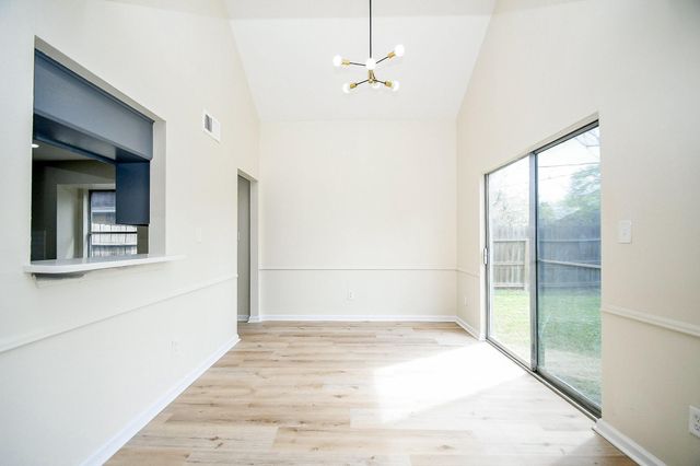 1224 Sagebrush Street, Angleton, TX 77515