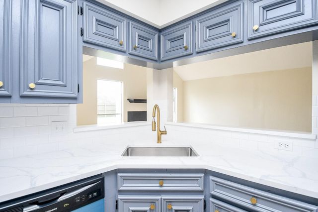 1224 Sagebrush Street, Angleton, TX 77515