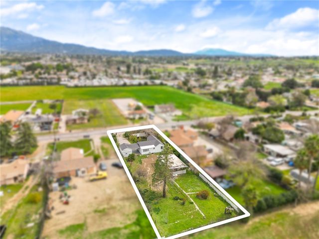 12218 14th St., Yucaipa, CA 92399