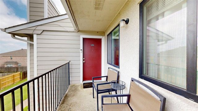1901 Holleman Drive W 412, College Station, TX 77840