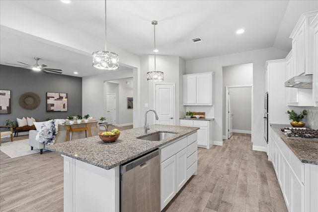 1010 Silver Oak Drive, Mansfield, TX 76063