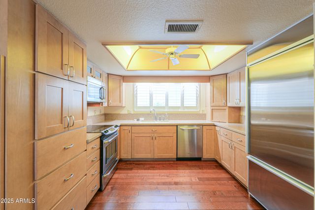 1417 E MARSHALL Avenue, Phoenix, AZ 85014