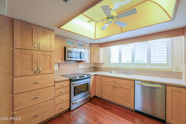 1417 E MARSHALL Avenue, Phoenix, AZ 85014