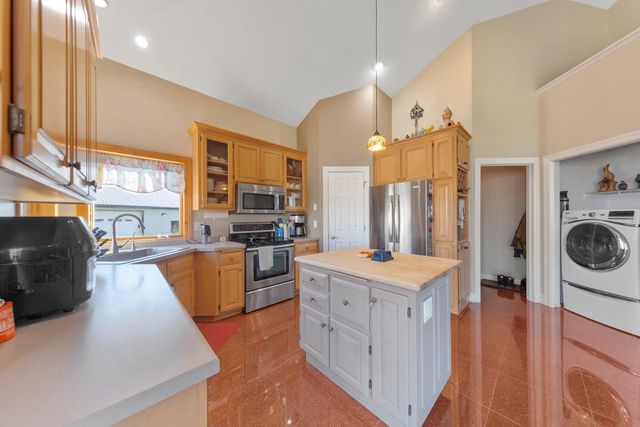 26721 Redwing Avenue, New Prague, MN 56071