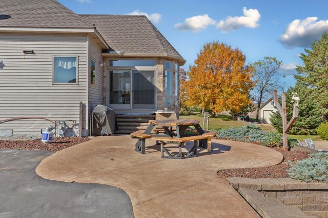 26721 Redwing Avenue, New Prague, MN 56071