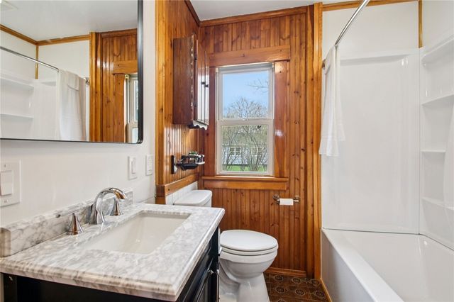 187 Bennett Avenue, Irondequoit, NY 14609