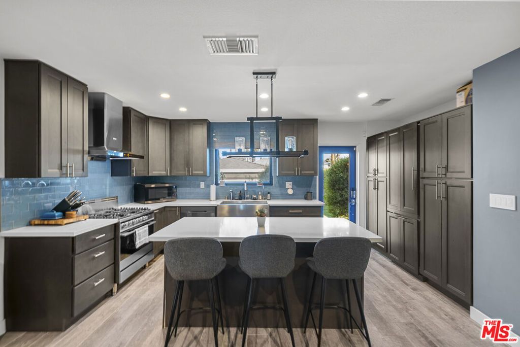 2724 S Harcourt Avenue, Los Angeles, CA 90016 — photo 4