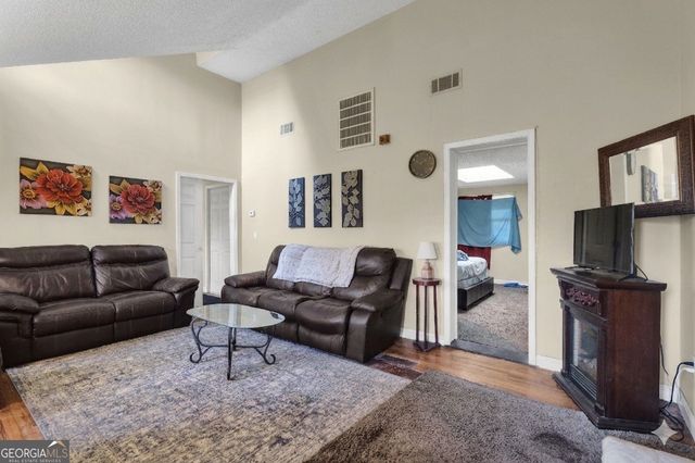 1368 Point Peter Road, St. Marys, GA 31558