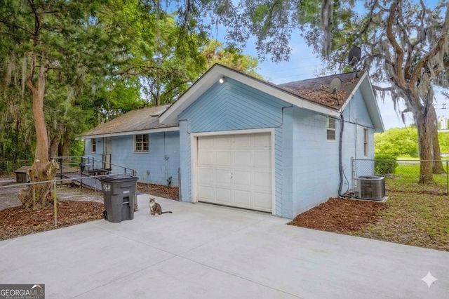 1368 Point Peter Road, St. Marys, GA 31558