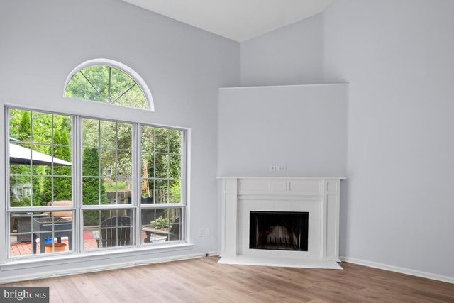 212 RUMFORD CT, Newtown, PA 18940