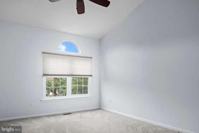 212 RUMFORD CT, Newtown, PA 18940