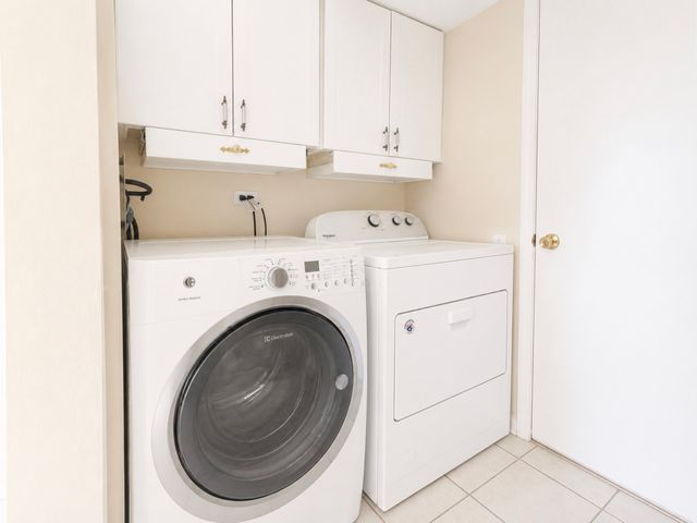 130 Park Ridge Court 130, Aurora, IL 60504