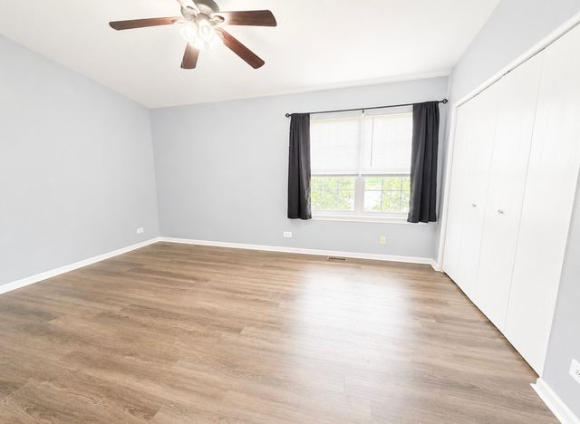 130 Park Ridge Court 130, Aurora, IL 60504