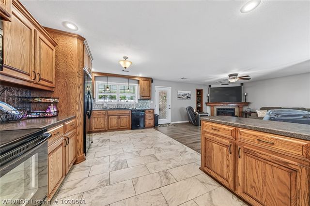 7 Vista Hills Boulevard, Van Buren, AR 72956