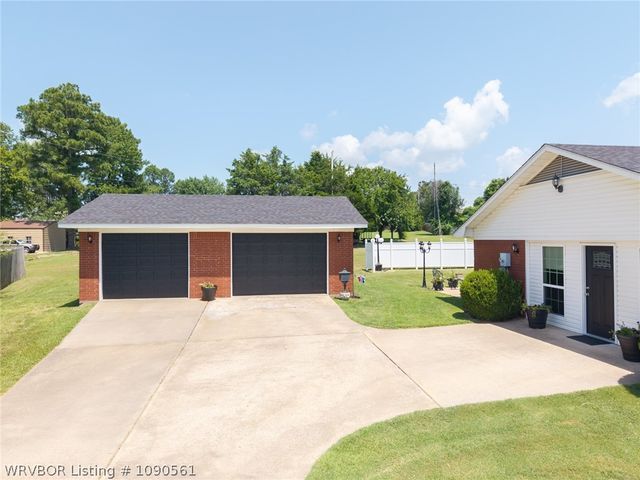 7 Vista Hills Boulevard, Van Buren, AR 72956