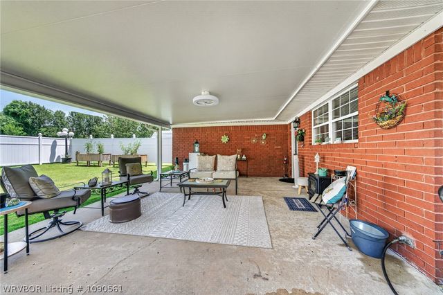 7 Vista Hills Boulevard, Van Buren, AR 72956