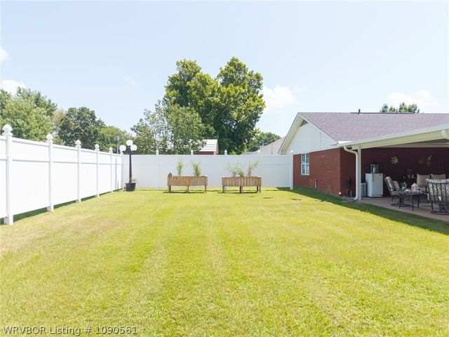 7 Vista Hills Boulevard, Van Buren, AR 72956