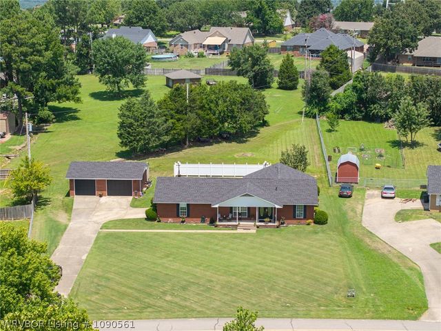 7 Vista Hills Boulevard, Van Buren, AR 72956