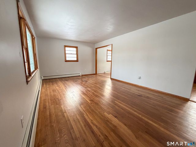 14 Charles Court, Naugatuck, CT 06770