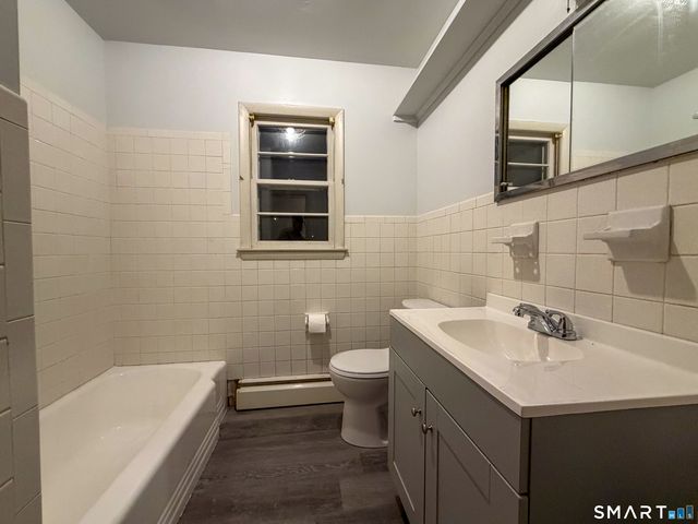 14 Charles Court, Naugatuck, CT 06770