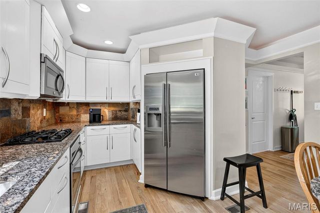 9434 Brenda Avenue, St Louis, MO 63123