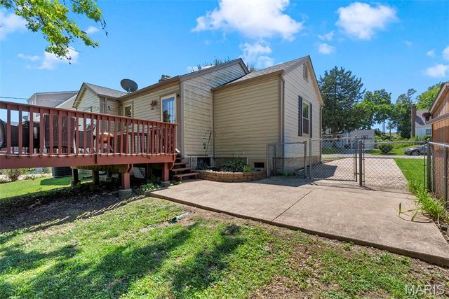 9434 Brenda Avenue, St Louis, MO 63123