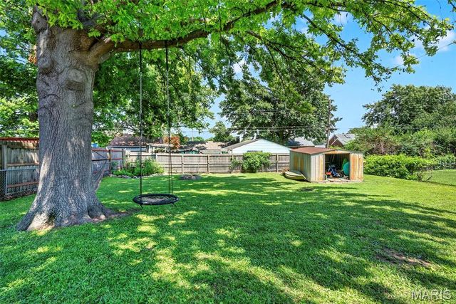 9434 Brenda Avenue, St Louis, MO 63123