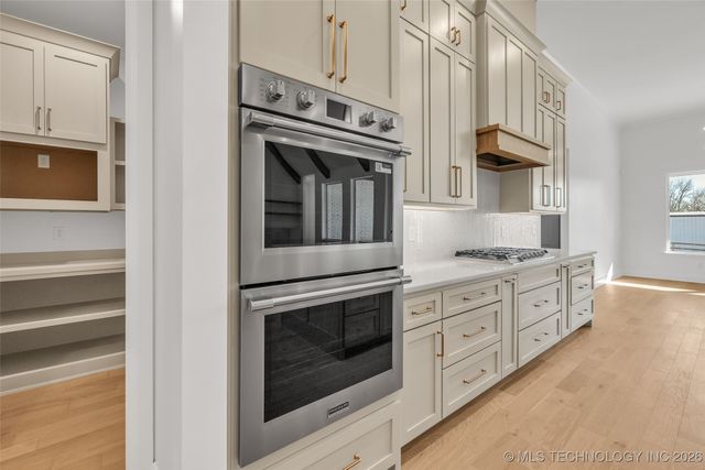 6708 E 153rd Street S, Bixby, OK 74008