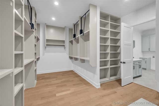 6708 E 153rd Street S, Bixby, OK 74008