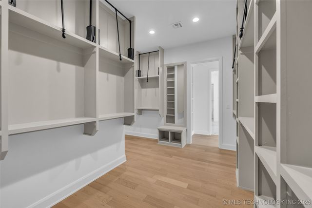 6708 E 153rd Street S, Bixby, OK 74008