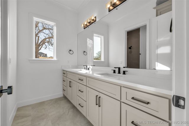 6708 E 153rd Street S, Bixby, OK 74008