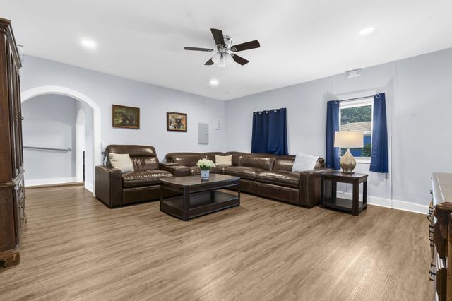 1938 English Street, North Charleston, SC 29405