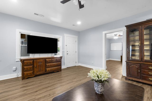 1938 English Street, North Charleston, SC 29405