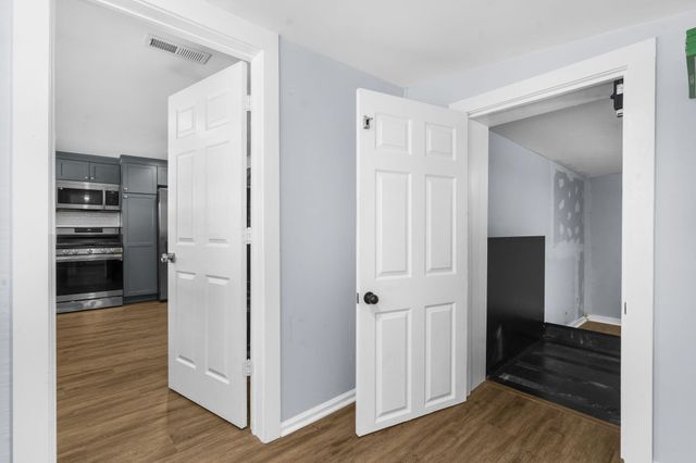 1938 English Street, North Charleston, SC 29405