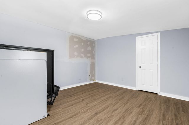 1938 English Street, North Charleston, SC 29405