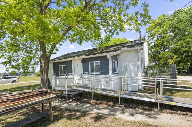 1938 English Street, North Charleston, SC 29405