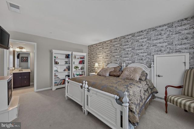1123 LONG FARM CIR, Brunswick, MD 21716
